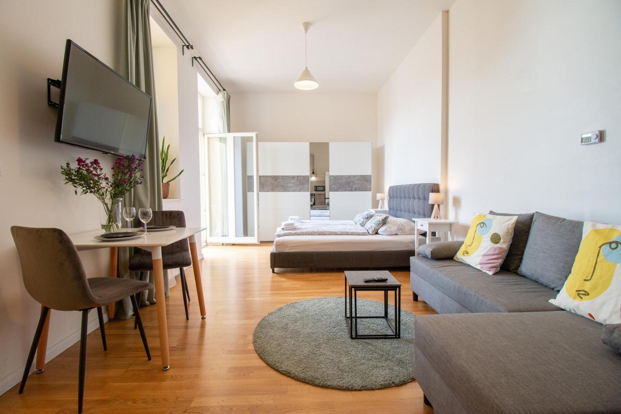 Stay Inn Apartments Stepanska Прага Экстерьер фото