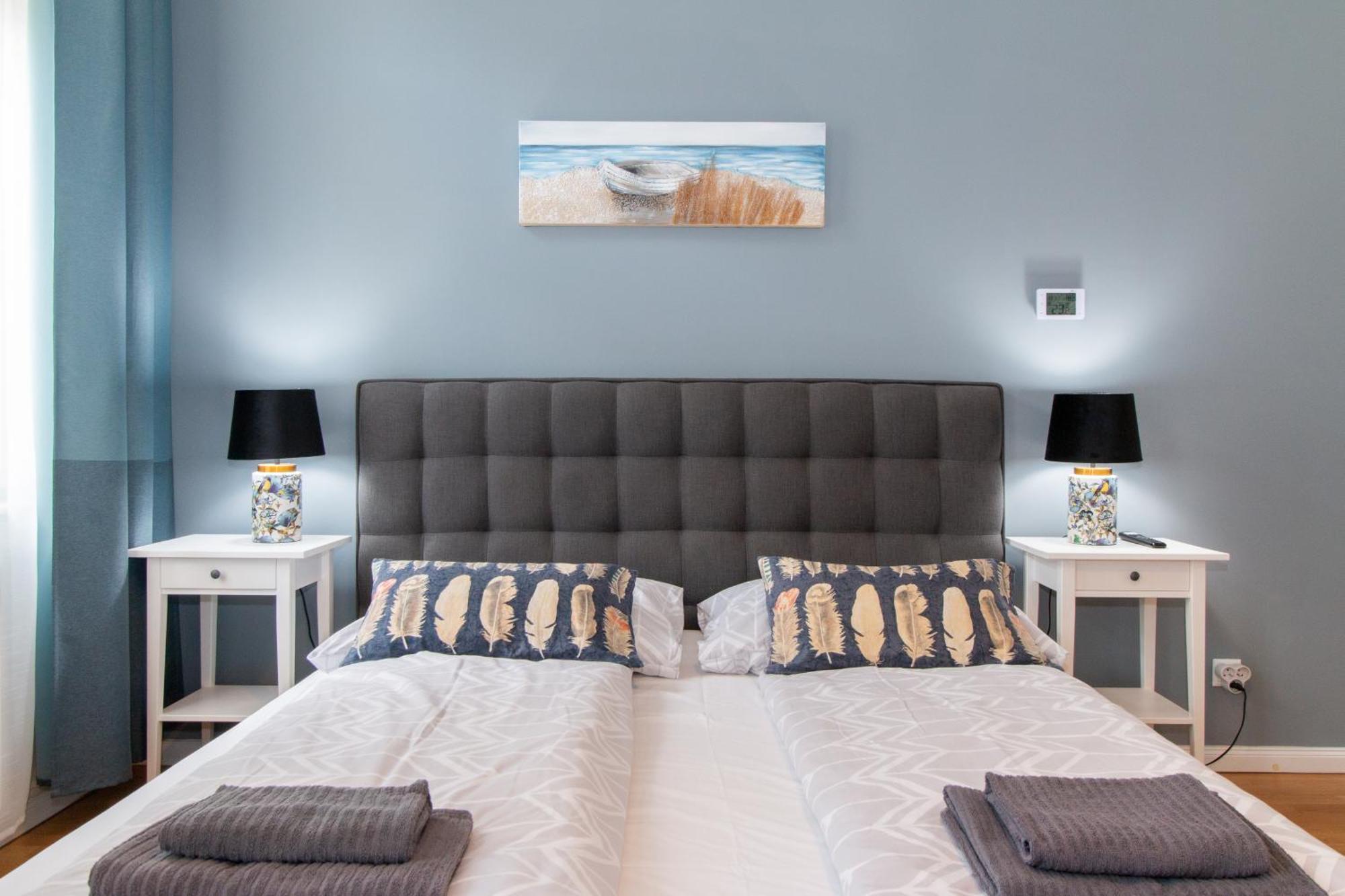 Stay Inn Apartments Stepanska Прага Экстерьер фото